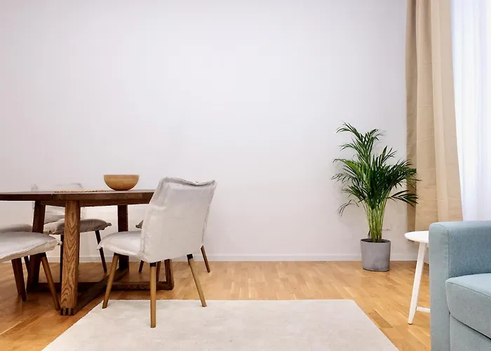 Apartment Triple A *
