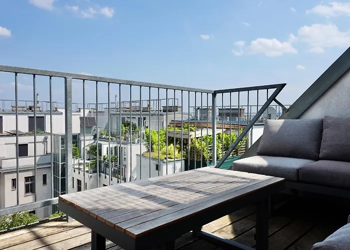 Triple A Apartment *